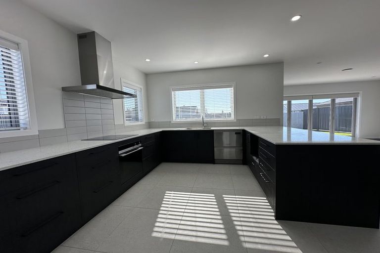 Photo of property in 6 George Yee Place, Taradale, Napier, 4112