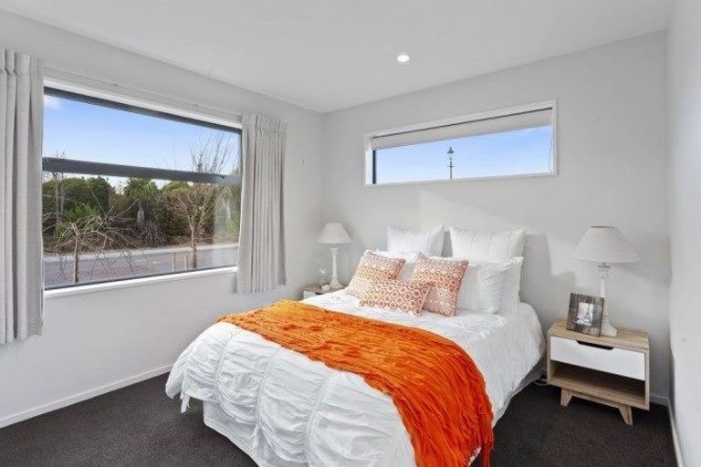 Photo of property in 35 Riverview Road, Rangiora, 7400