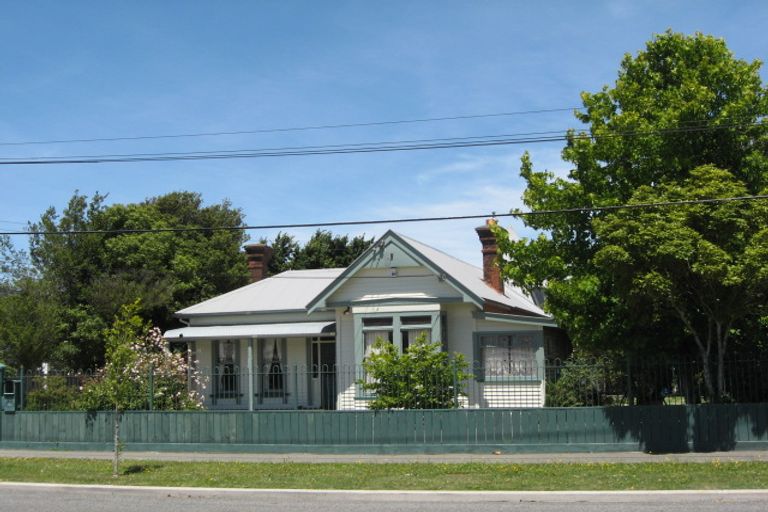 Photo of property in 30 Gresford Street, Edgeware, Christchurch, 8013