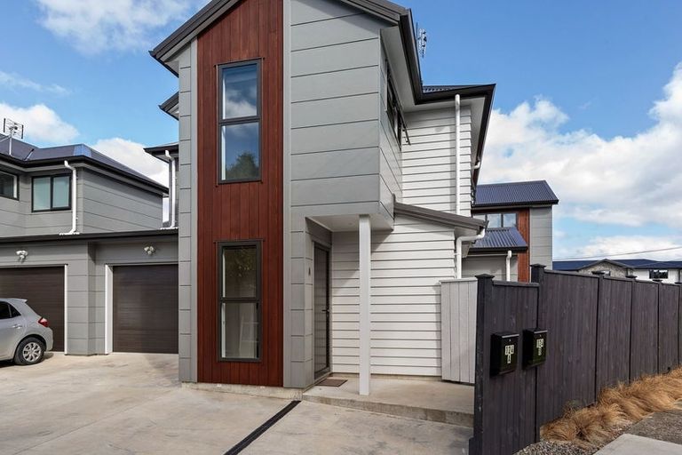 Photo of property in 124a Cambridge Terrace, Fairfield, Lower Hutt, 5011