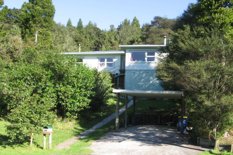 Photo of property in 153 Laingholm Drive, Laingholm, Auckland, 0604