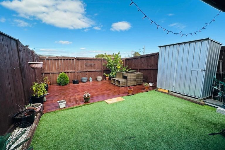 Photo of property in 37b Soaring Bird Drive, Takanini, 2112