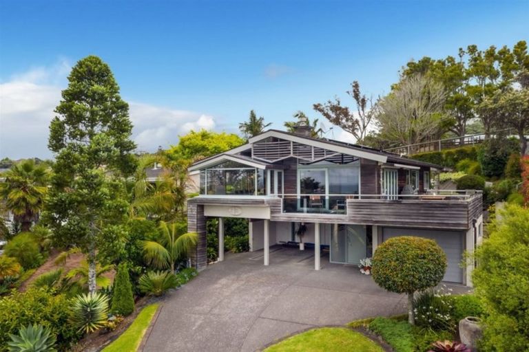 Photo of property in 43 Aotearoa Terrace, Murrays Bay, Auckland, 0630