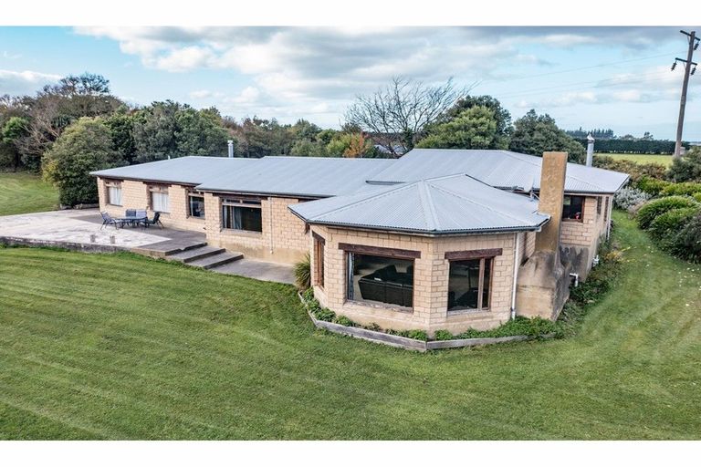 Photo of property in 380 Rangiora Leithfield Road, Sefton, Rangiora, 7477