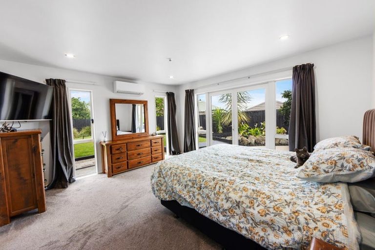 Photo of property in 4 Somerton Rise, Westmorland, Christchurch, 8025