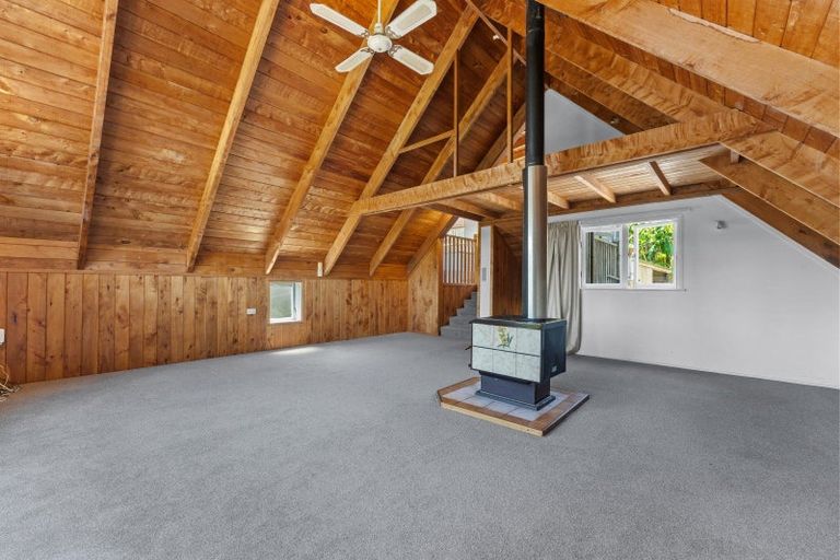 Photo of property in 352 Motutara Road, Muriwai, 0881