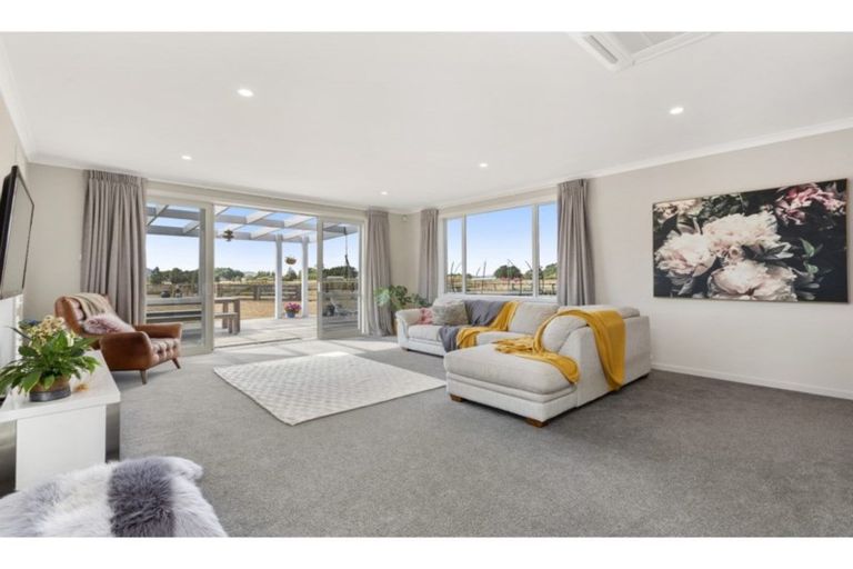 Photo of property in 6 Diane Place, Te Kowhai, Hamilton, 3288