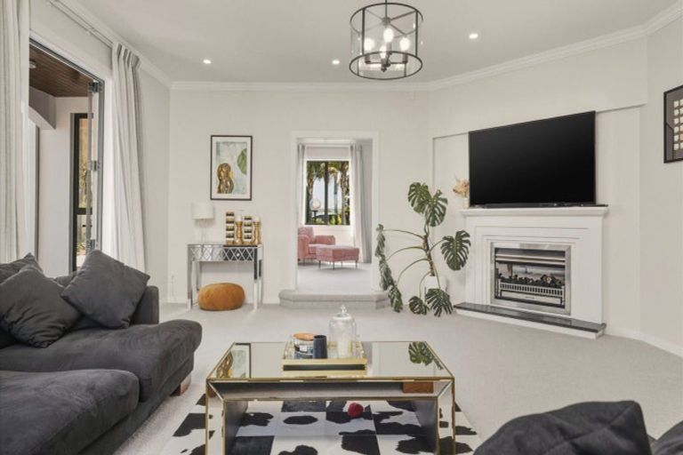 Photo of property in 15 Saint Clair Place, Papamoa Beach, Papamoa, 3118