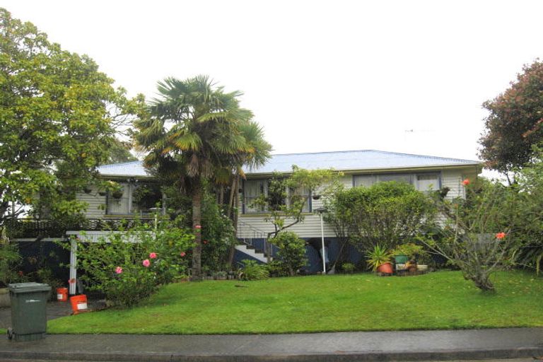 Photo of property in 1 Kokich Crescent, Onerahi, Whangarei, 0110