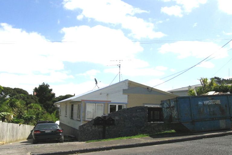 Photo of property in 3 Felstead Street, Birkenhead, Auckland, 0626