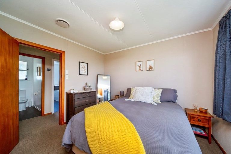 Photo of property in 95 Koru Road, Omata, New Plymouth, 4374