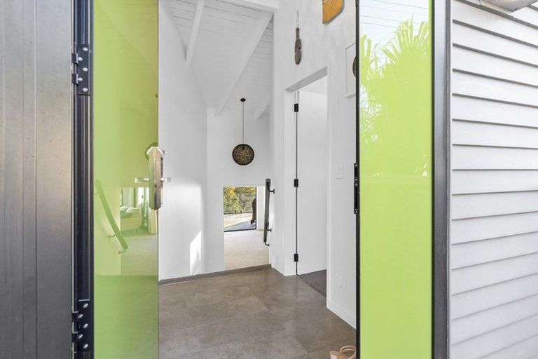 Photo of property in 12a Ridge Lane, New Plymouth, 4310