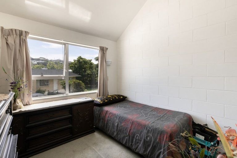 Photo of property in 114 Hinewa Road, Otumoetai, Tauranga, 3110