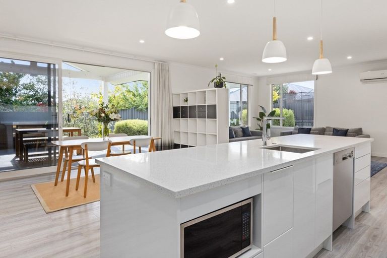 Photo of property in 7c Whakatomo Place, Havelock North, 4130