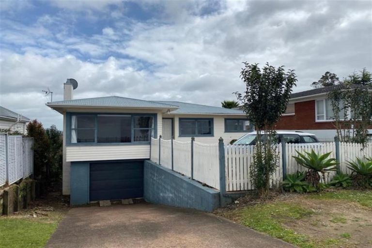 Photo of property in 150 Sunset Road, Unsworth Heights, Auckland, 0632