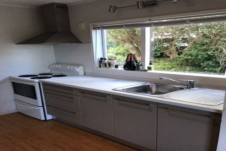 Photo of property in 53 Chartwell Drive, Crofton Downs, Wellington, 6035