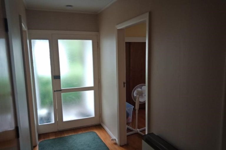 Photo of property in 6b Heather Grove, Fairfield, Lower Hutt, 5011