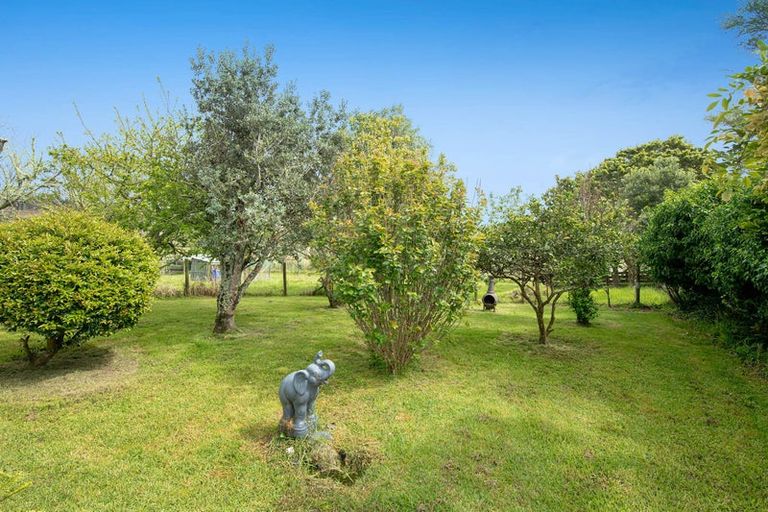 Photo of property in 118 Trig Road, South Head, Helensville, 0874