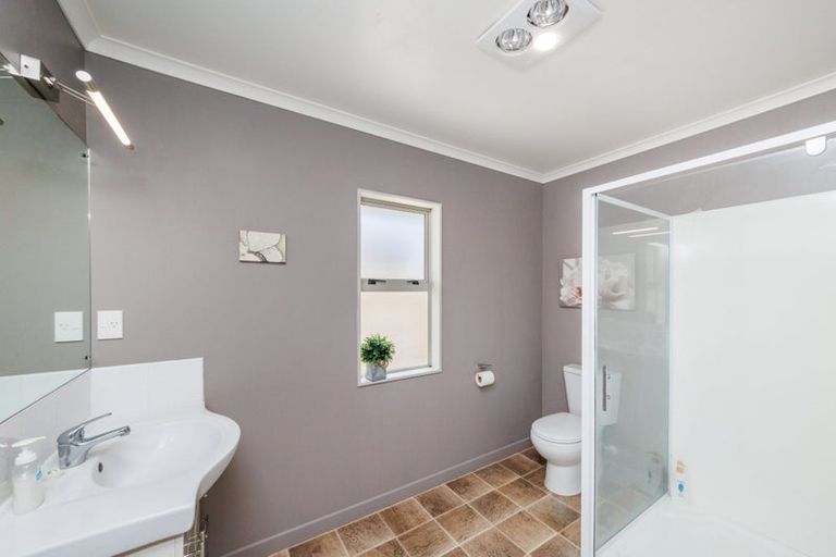 Photo of property in 25 Rodeo Drive, Kelvin Grove, Palmerston North, 4414