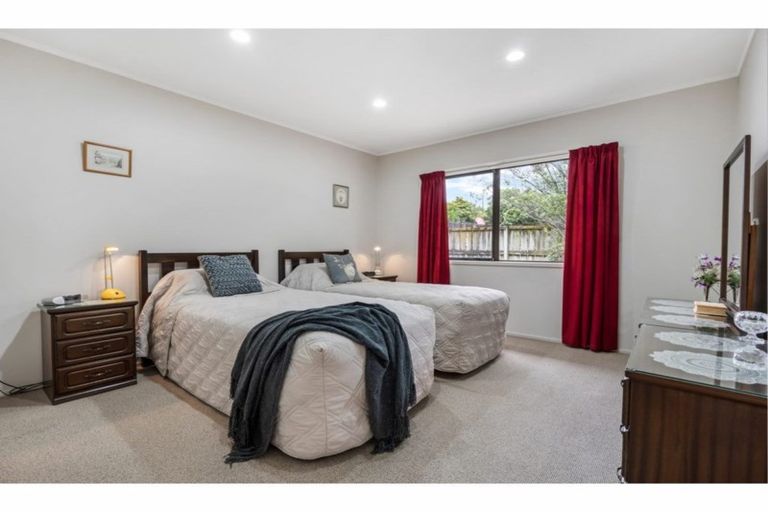 Photo of property in 96a Collingwood Road, Waiuku, 2123