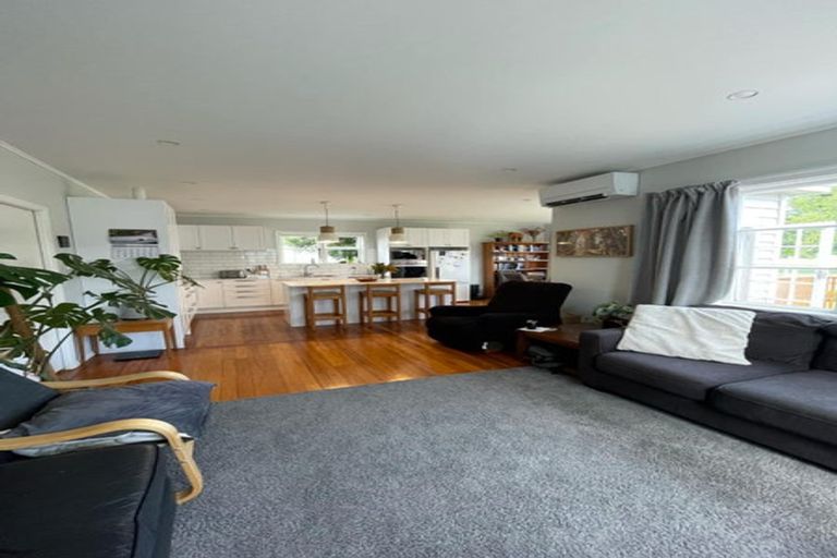 Photo of property in 1/56 Churton Crescent, Taita, Lower Hutt, 5011