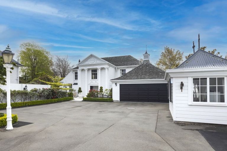 Photo of property in 14 Weka Street, Fendalton, Christchurch, 8041