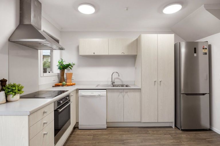 Photo of property in 61 Chiefs Court, Hamilton East, Hamilton, 3216