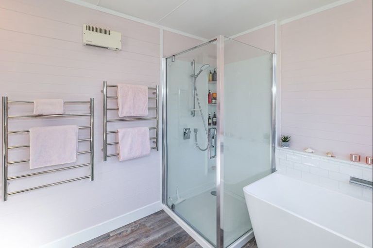 Photo of property in 22 Kent Avenue, Waitarere Beach, Levin, 5510