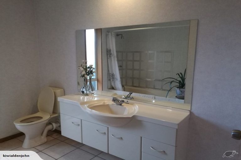 Photo of property in 71a Harris Crescent, Papanui, Christchurch, 8053