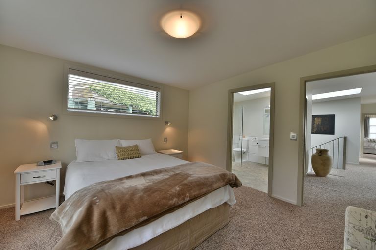 Photo of property in 7b Albion Street, Shiel Hill, Dunedin, 9013