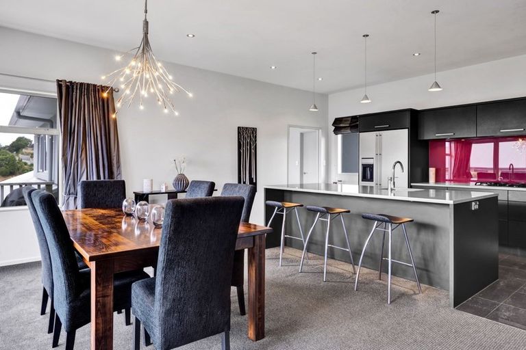 Photo of property in 188 Heta Road, Highlands Park, New Plymouth, 4312