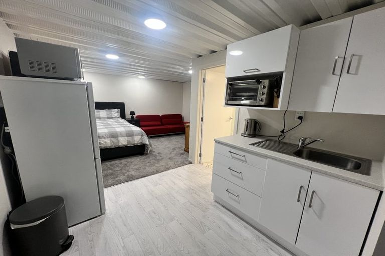 Photo of property in 28 Shandon Road, Vauxhall, Dunedin, 9013