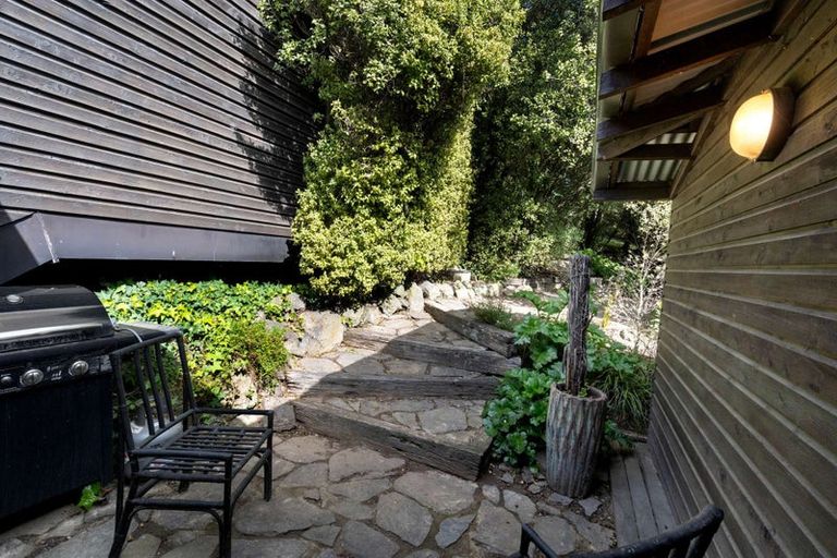 Photo of property in 887 Cashmere Road, Halswell, Christchurch, 8025