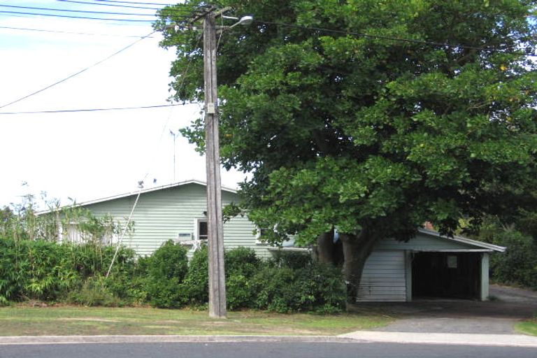 Photo of property in 47 View Road, Campbells Bay, Auckland, 0630