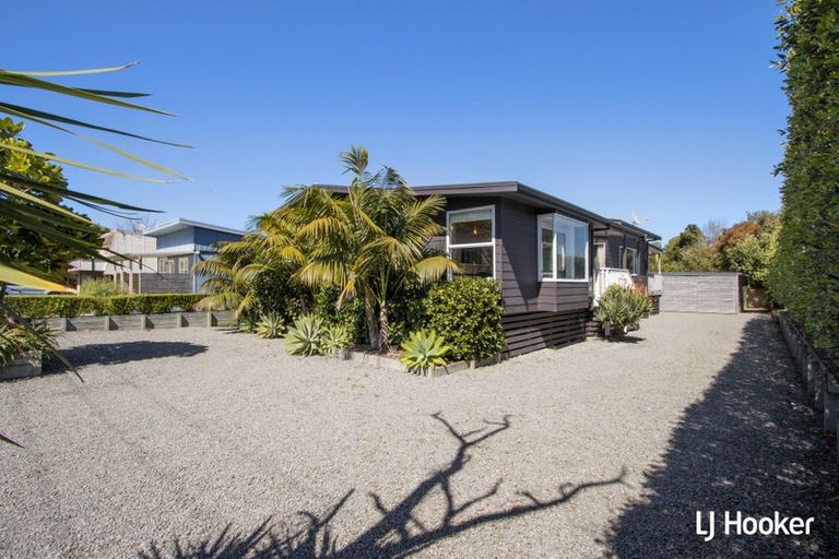 Photo of property in 44 Hillview Road, Waihi Beach, 3611