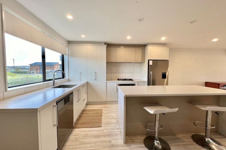 Photo of property in 14 Orford Lane, Takanini, 2112