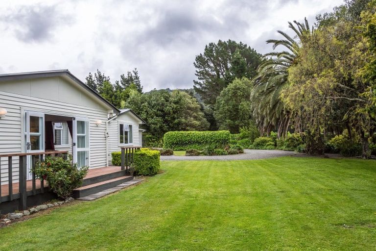 Photo of property in 49 Western Lake Road, Western Lake, 5773