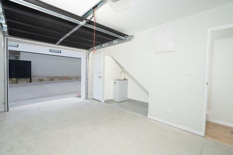 Photo of property in 35 Hinonga Loop, Silverdale, 0932