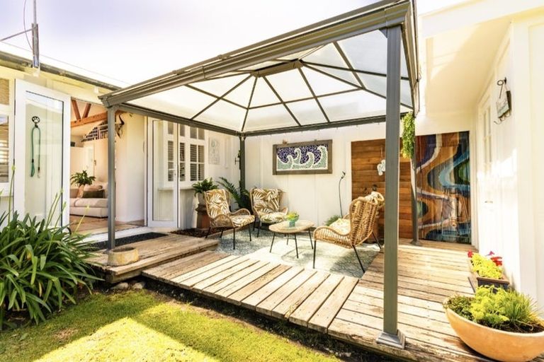 Photo of property in 12 Rotten Row, Waikuku Beach, 7473