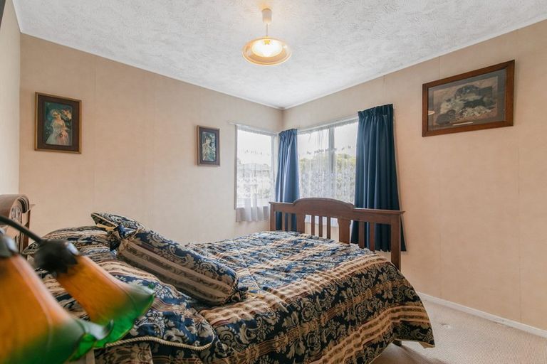 Photo of property in 29 Athena Drive, Totara Vale, Auckland, 0629