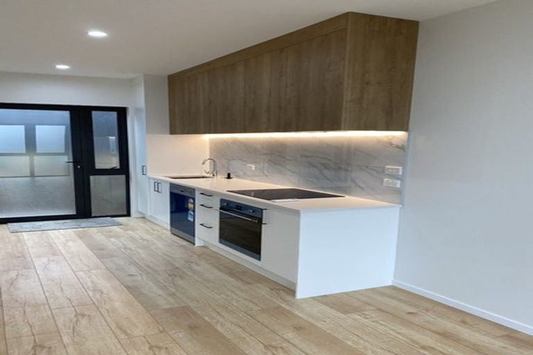 Photo of property in 8/6 Kereru Street, Henderson, Auckland, 0612