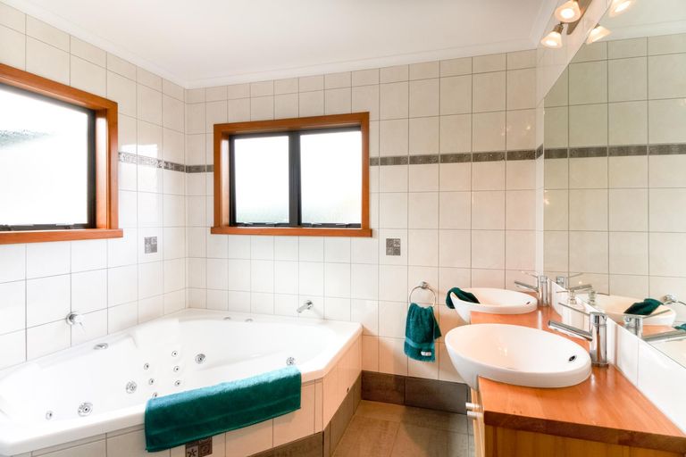 Photo of property in 55 Racecourse Road, Awapuni, Palmerston North, 4412