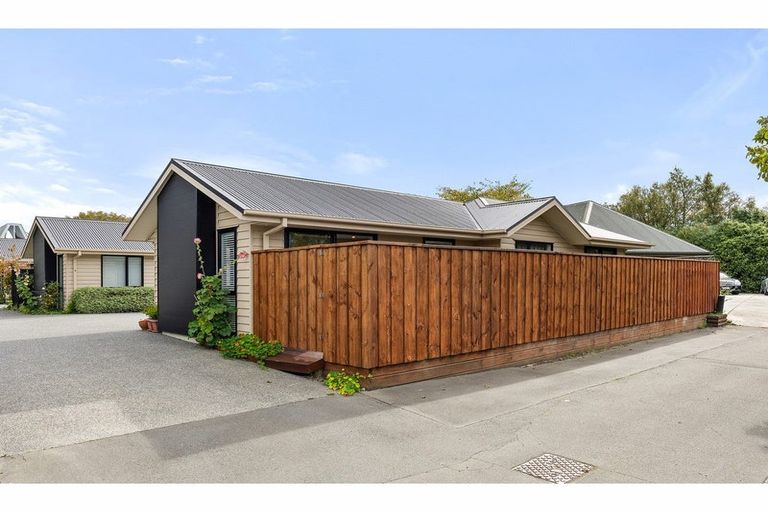 Photo of property in 110a Halswell Junction Road, Halswell, Christchurch, 8025