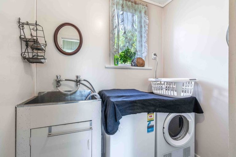 Photo of property in 2 Wentworth Street, East Gore, Gore, 9710