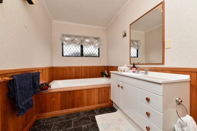 Photo of property in 5 Church Road, Pukete, Hamilton, 3200