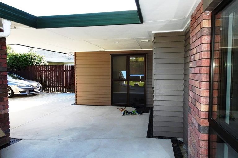 Photo of property in 28 Halyard Close, Flagstaff, Hamilton, 3210