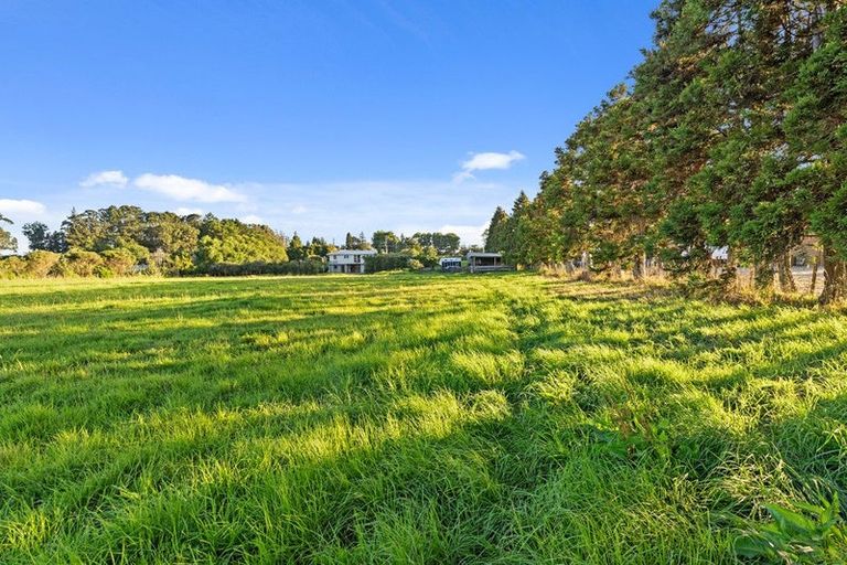 Photo of property in 281 Riverhead Road, Riverhead, 0892