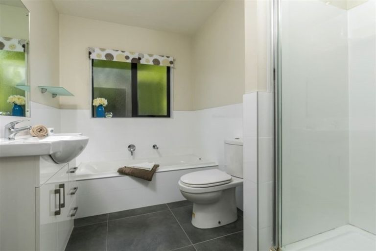 Photo of property in 203e Don Buck Road, Massey, Auckland, 0614