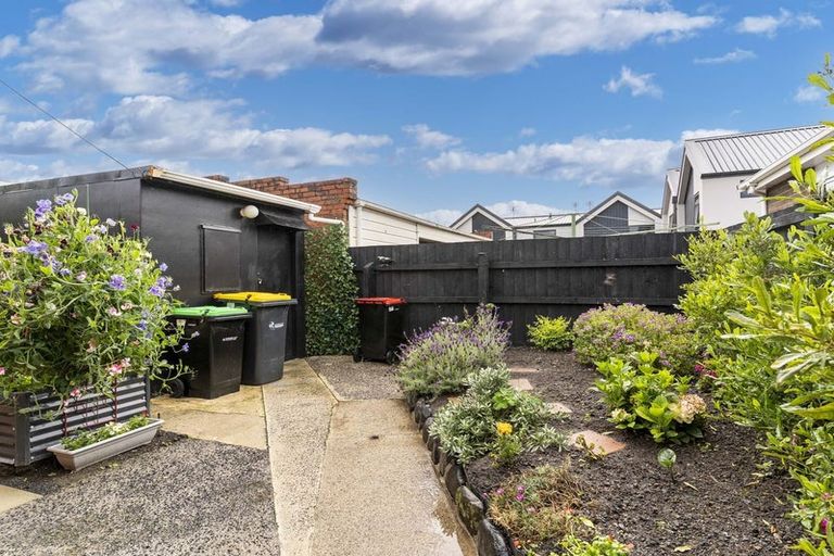 Photo of property in 39 Rutherford Street, Caversham, Dunedin, 9012