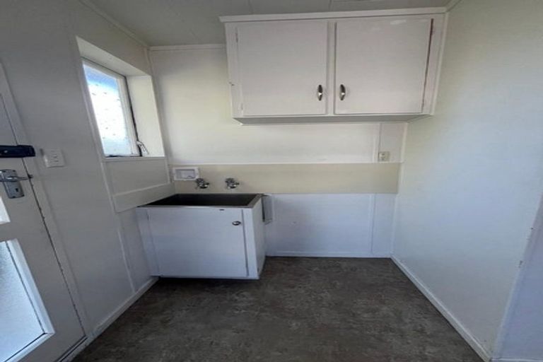 Photo of property in 70 Racecourse Road, Waiuku, 2123